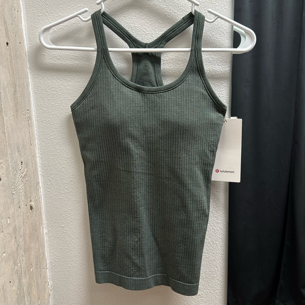 Lululemon Ebb to Street tank
